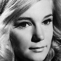 Mimieux was born on 8th January 1942 in Los Angeles, California. She was married to film director Stanley Donen (1972-85) and then to Howard F. Ruby, in 1985. Fascinated by her beauty, Jim Byron suggested her to be an actress. Her first acting appearances were in episodes of the TV shows Yancy Derringer and One Step Beyond.